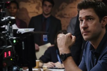 H71626735 Khaki Field Auto Chrono in Jack Ryan 3