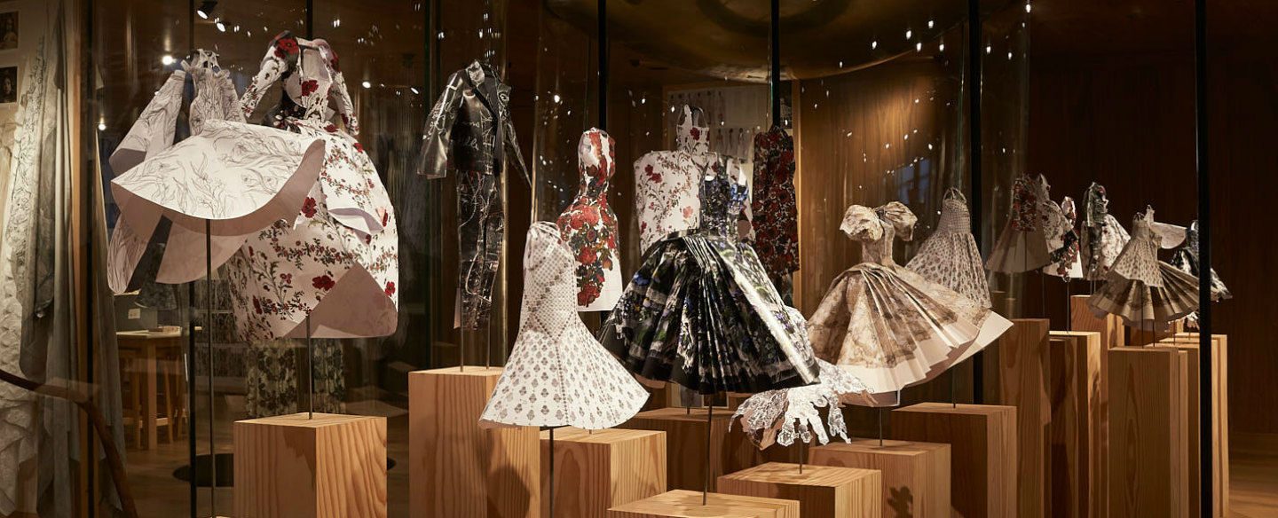 Alexander McQueen Paper dolls__1