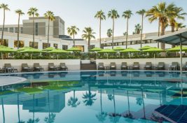 Le Meridien Dubai Spa Pool
