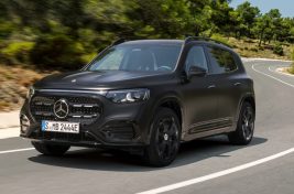 mercedes-benz-all-electric-glb__4